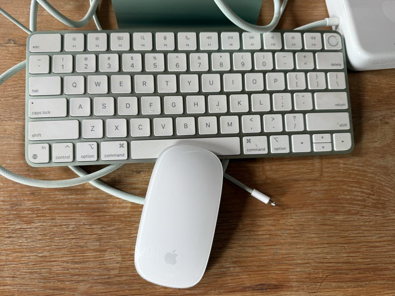 Apple iMac, 512GB, 8-core GPU, 2021 Carousel 4