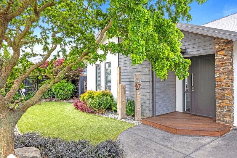 House of the Year Gold!64783579738883110