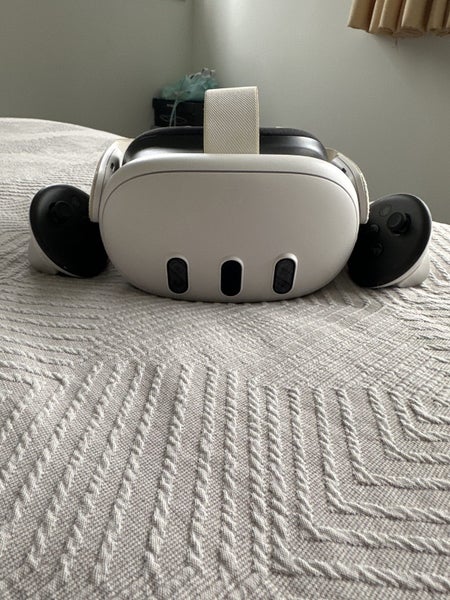 Oculus Quest 3 128gb(Comes with games) Carousel 1