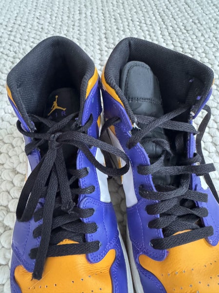 Air Jordan 1 Mid ‘Lakers’64783799655426113