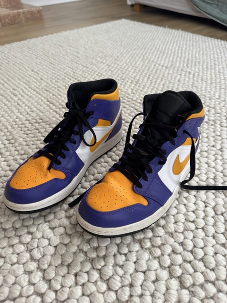Air Jordan 1 Mid ‘Lakers’64783799655426110