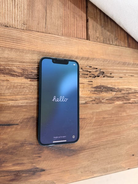 iPhone 1364783838453122110