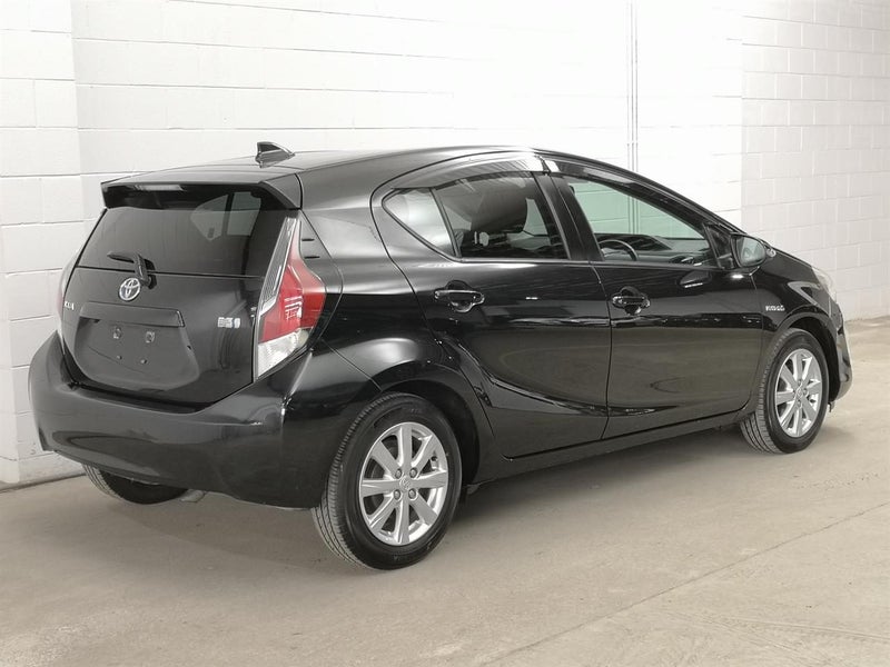 2015 Toyota Aqua G leather pack, Smart key, Cam...64784070980995111