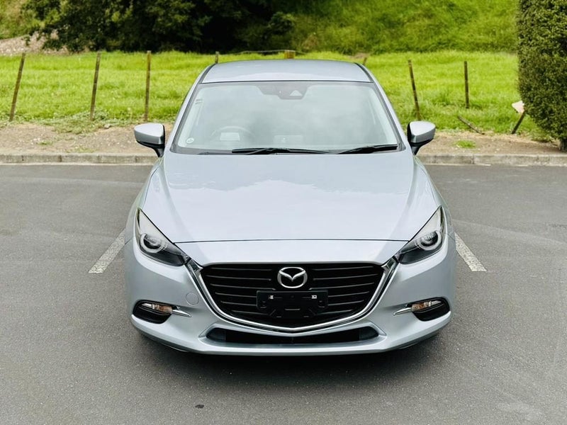 2017 Mazda Axela HYBRID !! PROACTIVE S PACKAGE !!64784468383362113