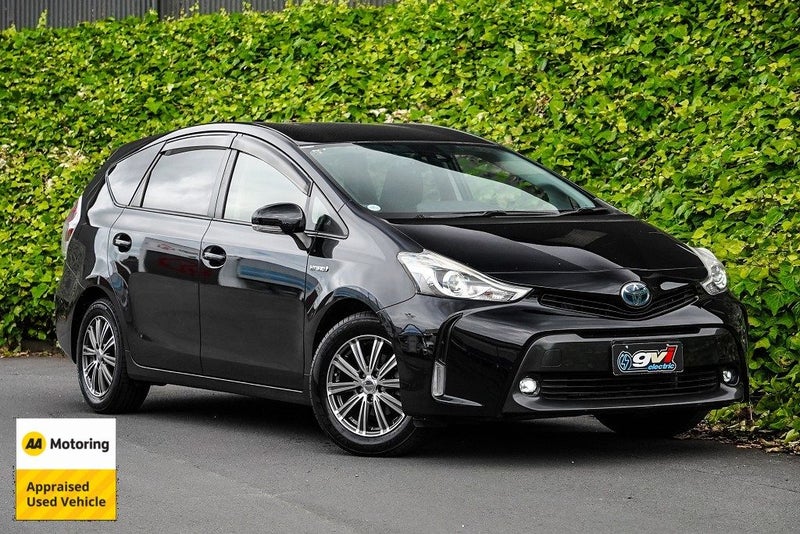 2014 Toyota Prius Alpha G Hybrid Facelift / Lea...64785059346945110