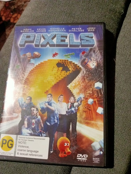 Pixels (2015) Carousel 1