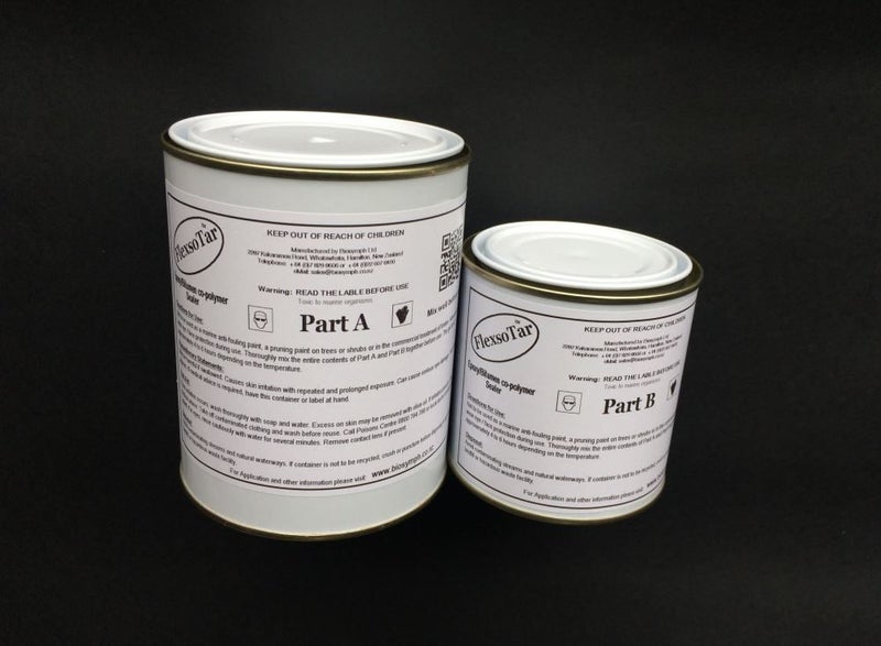 FlexsoTar™- Epoxy/Bitumen Resin Kit -1L Carousel 1