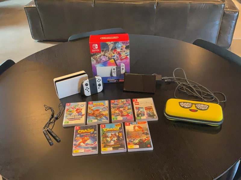 Nintendo Switch Console - Bundle64792130179202110