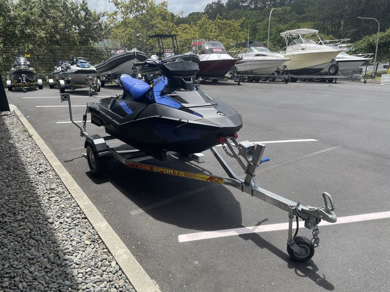 2023 Sea-Doo Spark 3up Trixx64792580104577114