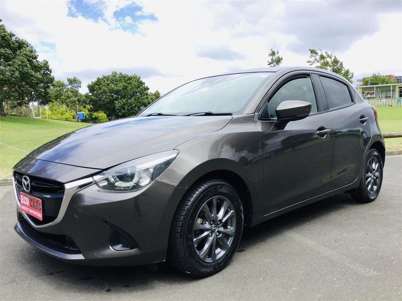 2017 Mazda Demio BLUETOOTH REVERSING CAMERA64792981706755111