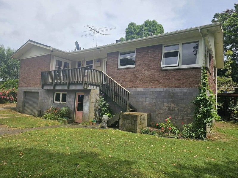 Image 2 of 19