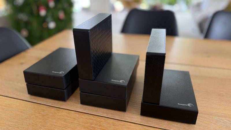 7x Seagate Expansion Desktop Hard Drives (2TB, 3TB, 4TB)64793691735555110