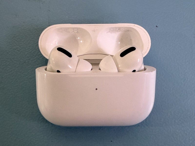 Apple AirPods Pro (1st Generation) – Genuine Apple Product64793913251971110