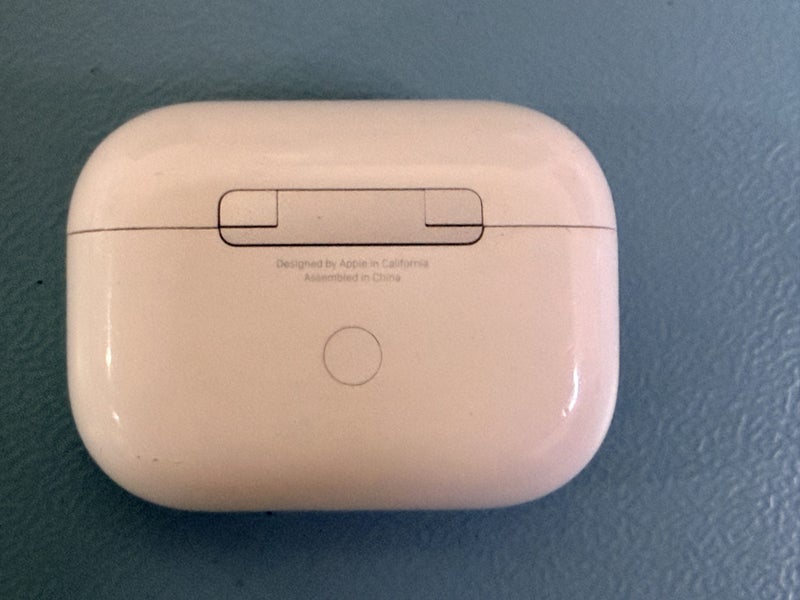 Apple AirPods Pro (1st Generation) – Genuine Apple Product64793913251971112