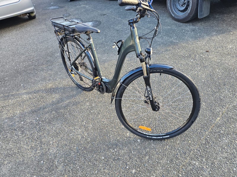 Avanti metro 2019 woman’s bike Carousel 1