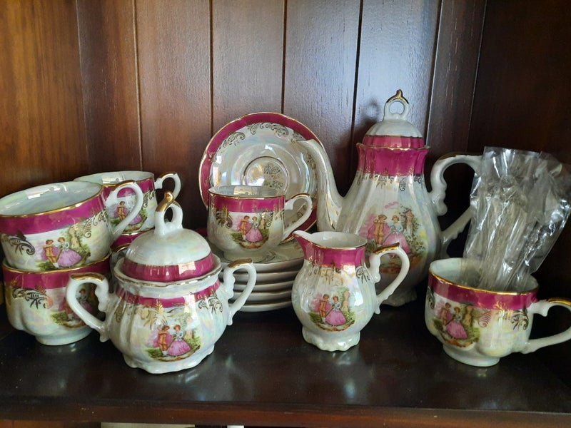 Vintage China Mother of Pearl Teaset Carousel 1