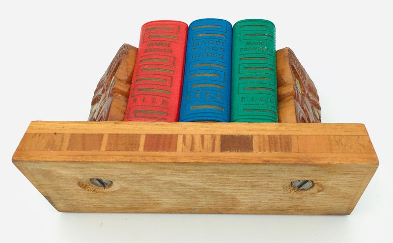 MIDCENTURY SET 3 MAORI LILLIPUT BOOKS SOVEREIGN KORURU STAND Carousel 5