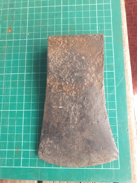 KELLY WORKS FLINT EDGE USA Carousel 1