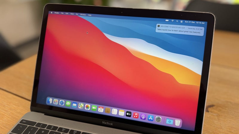 Apple MacBook 12" Retina (Early 2015) - 8GB RAM / 256GB SSD - Good Condition64802126084866112