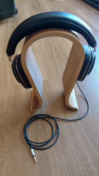 Bowers & Wilkins P7 Carousel 2