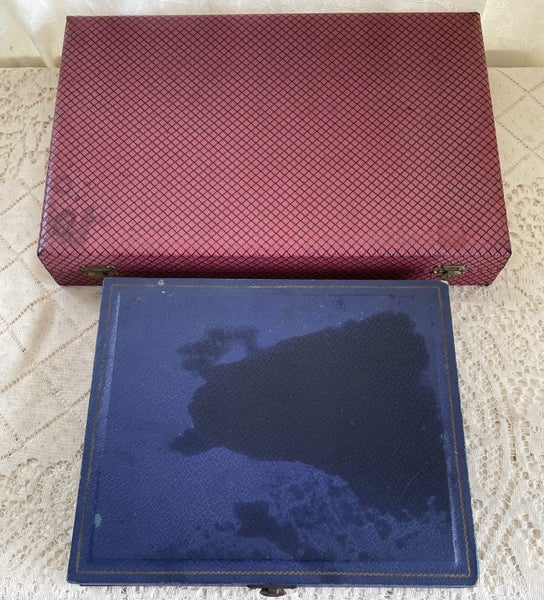 2 Sets/26 piece vintage cutlery -England Carousel 10