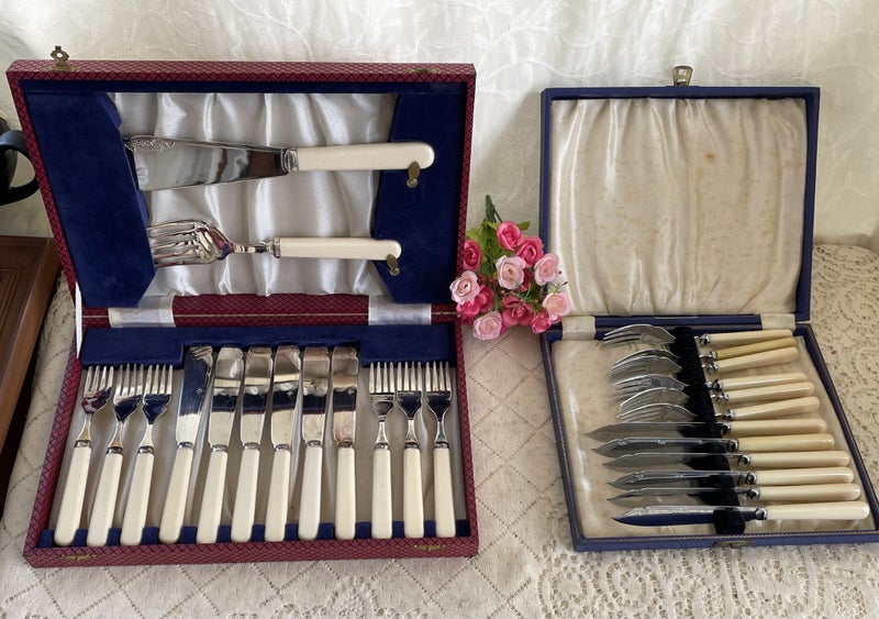 2 Sets/26 piece vintage cutlery -England Carousel 1
