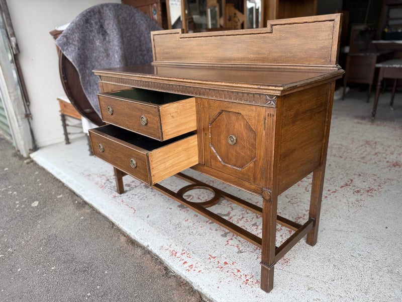 An Early 20th Century Solid Mahogany Sideboard Carousel 2