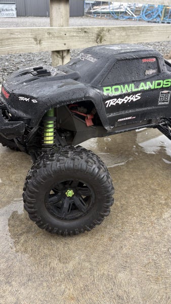 X maxx 8s Carousel 2