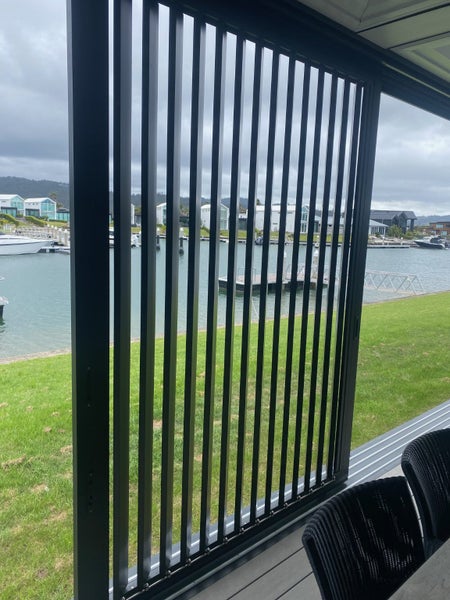 Aluminium Sliding Tilting Louvre Panels 4 x full sets plus extras on tracks