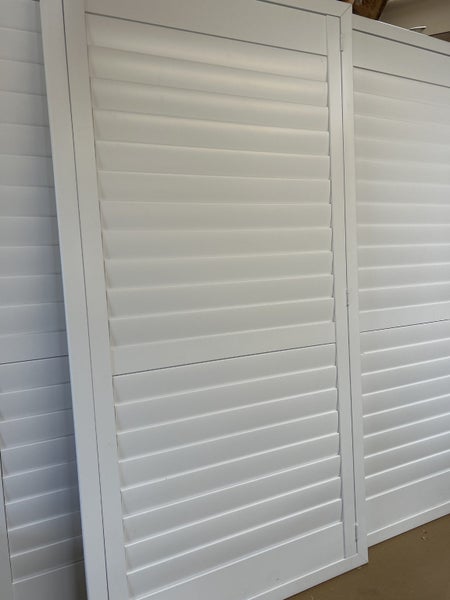 Interior shutters x 6 Carousel 1