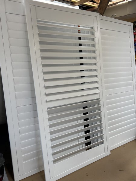 Interior shutters x 6 Carousel 5