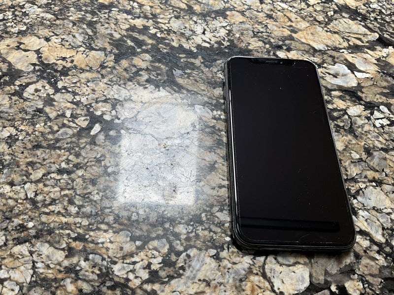 iPhone XS 64 GB64803936745985112