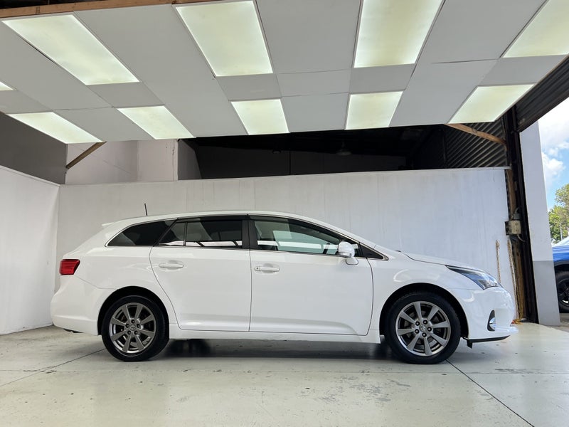 2012 Toyota Avensis LI WITHB/TOOTH AND R/CAMERA64804268526339114