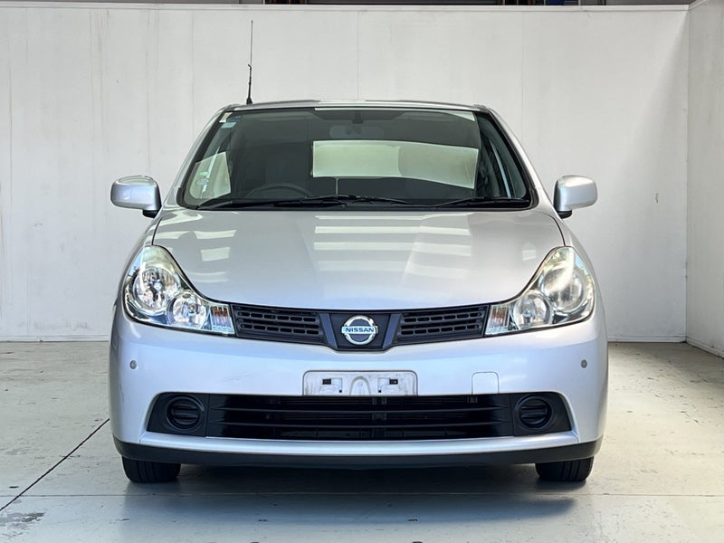 2015 Nissan Wingroad LOW KMS WITH KEYLESS ENTRY64804371498497111