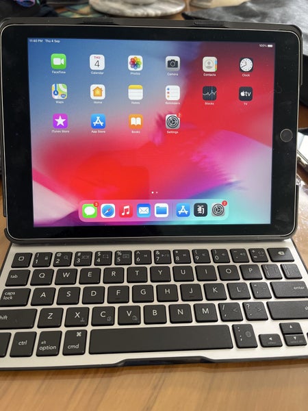 iPad Air2 (new retail over $600) Carousel 2