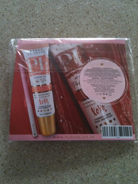 plouise magazine with two lip care Carousel 2