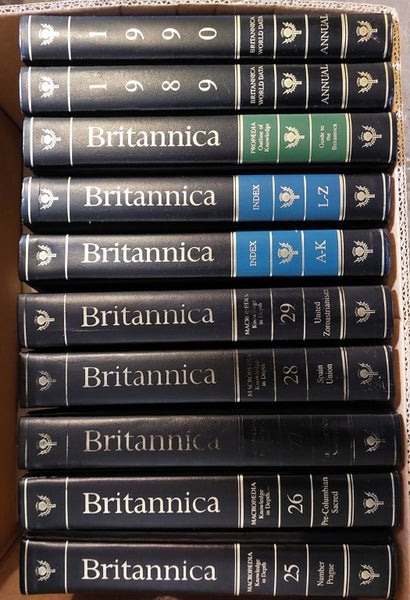 Britannica Encyclopaedia 15th edition - complete set - great condition64806382375427113