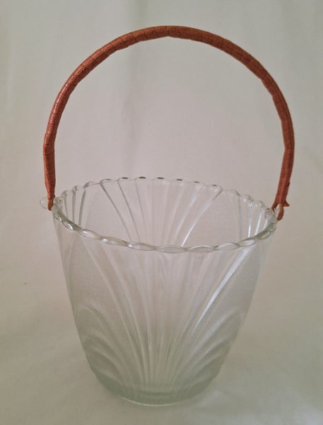 <<< VINTAGE /ART DECO ICE BUCKET >>> Carousel 1
