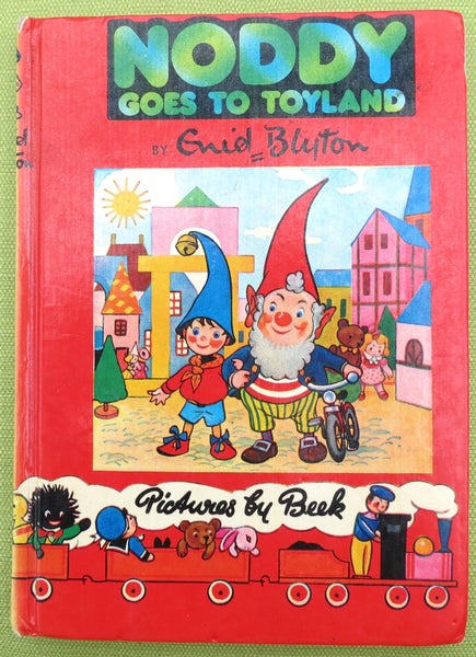 First ever Noddy Book: "Noddy Goes To Toyland" 1949 by Enid Blyton. Carousel 1