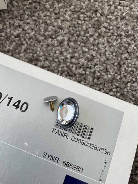 Swarovski Crystal Denim Rivet Tack Buttons, 24 pcs box Carousel 2