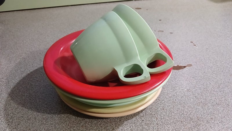 Duraware plates cups Carousel 1