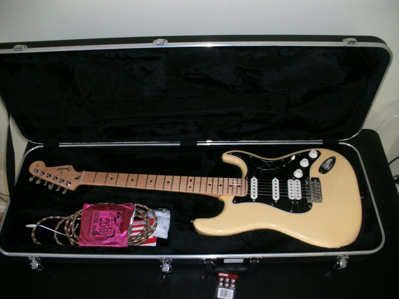 Fender Player Strat HSS Carousel 1