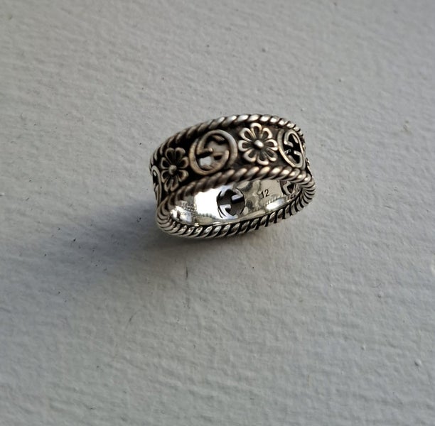 Gucci Interlocking G Flower Ring Carousel 2