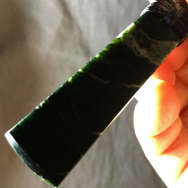 CRAZY 1 DAY AUCTION! 6.7cm NZ Pounamu Toki Pendant, $1 Reserve Carousel 2