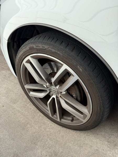 2015 Audi SQ564814142715522113