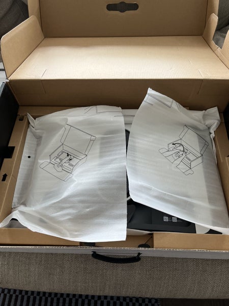 Alienware AW3225QF 4K 240Hz OLED Monitor (near new)64814762847618113