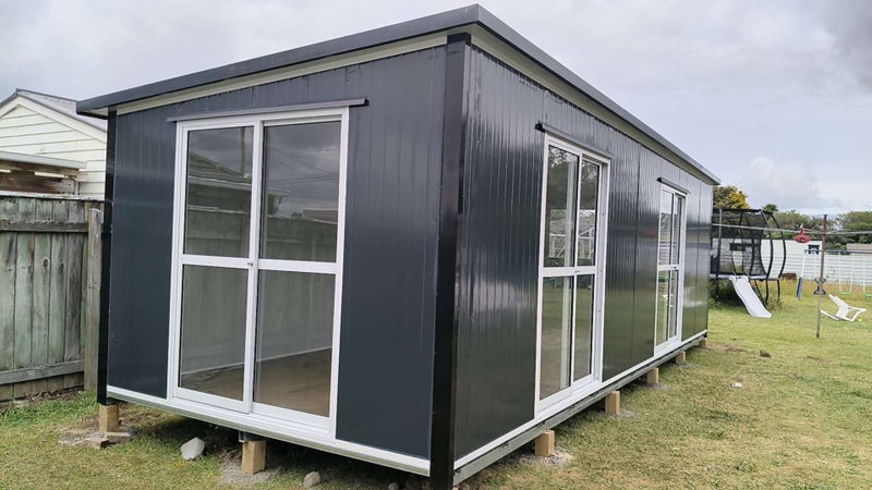 8x3m Self-contained Cabin Carousel 2