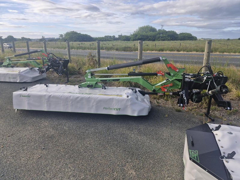 SaMASZ 3m KT301 Direct Drive Disc Mower ($32,850 + GST) Carousel 2