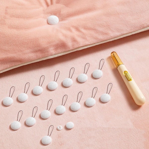 24Pieces-Needle Free Quilt Clips Duvet Fasteners Non Damage Bedding Holders Carousel 1