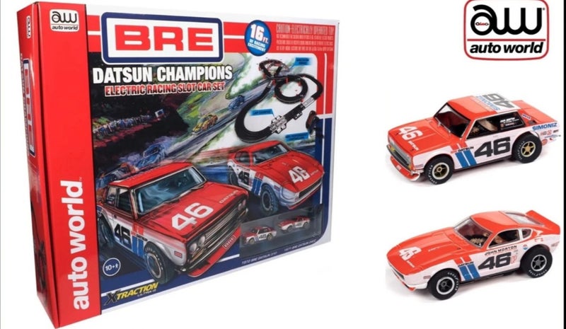 AutoWorld Datsun Champions Slot Car Set, 16 Feet Carousel 1